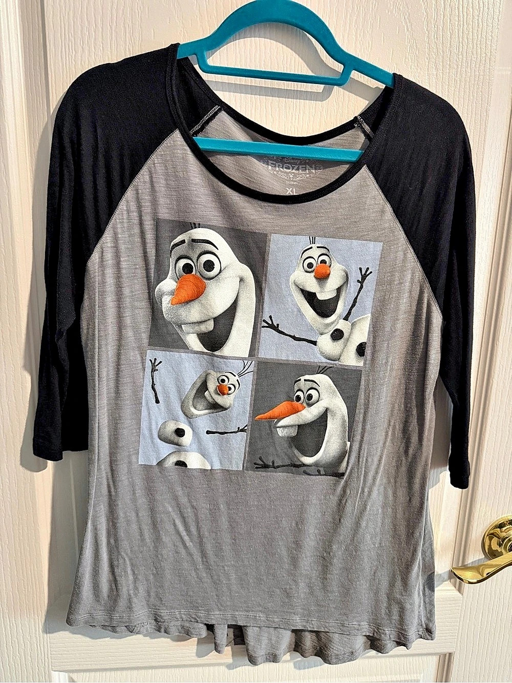 Disney Frozen Olaf 4-Panel Graphic Raglan Tee - Gray & Black XL